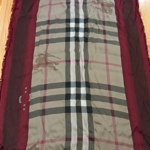 Burberry Fashion Scarf